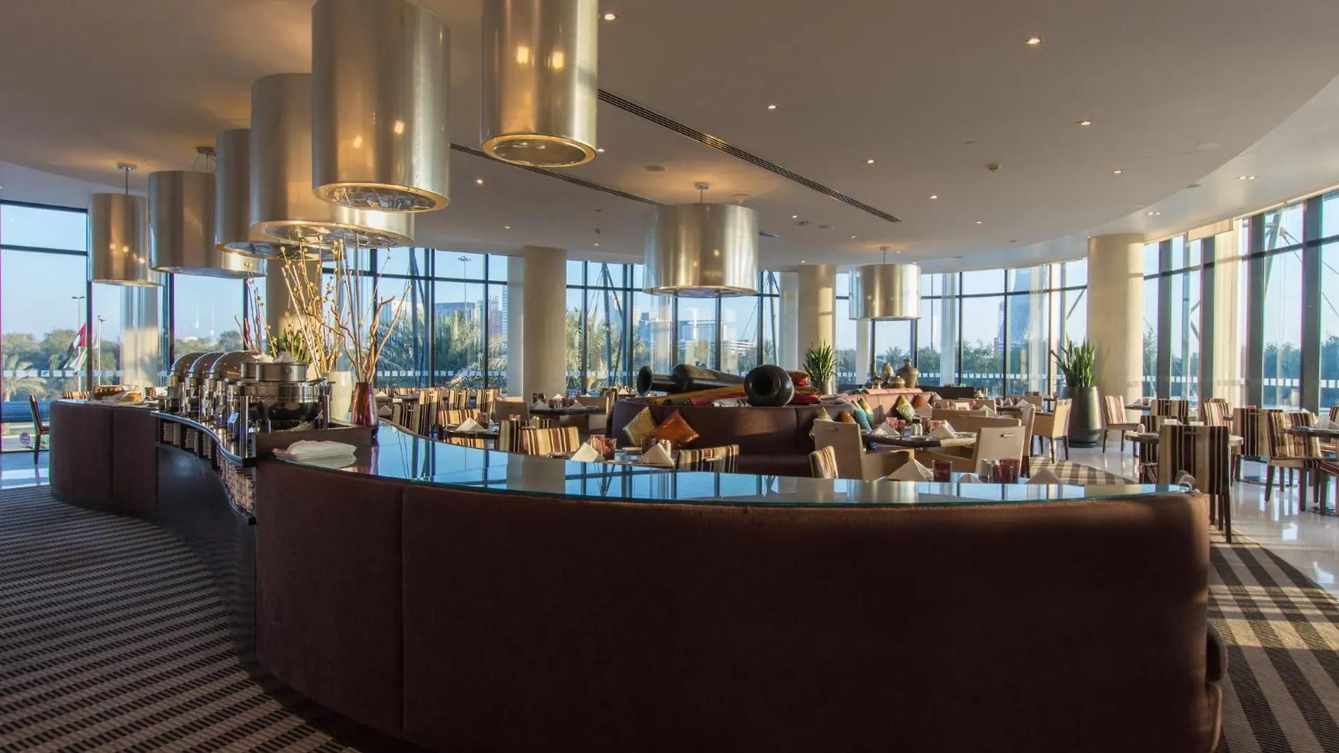Hotel Holiday Inn Abu Dhabi By Ihg