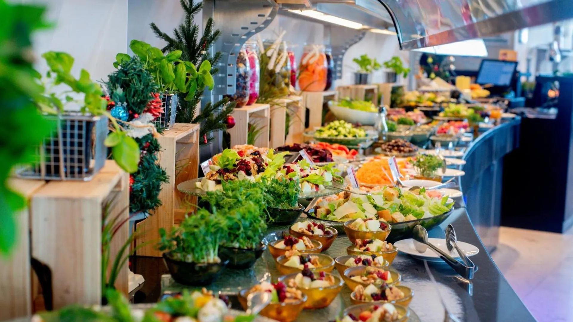 Holiday Inn Abu Dhabi By Ihg Hotel