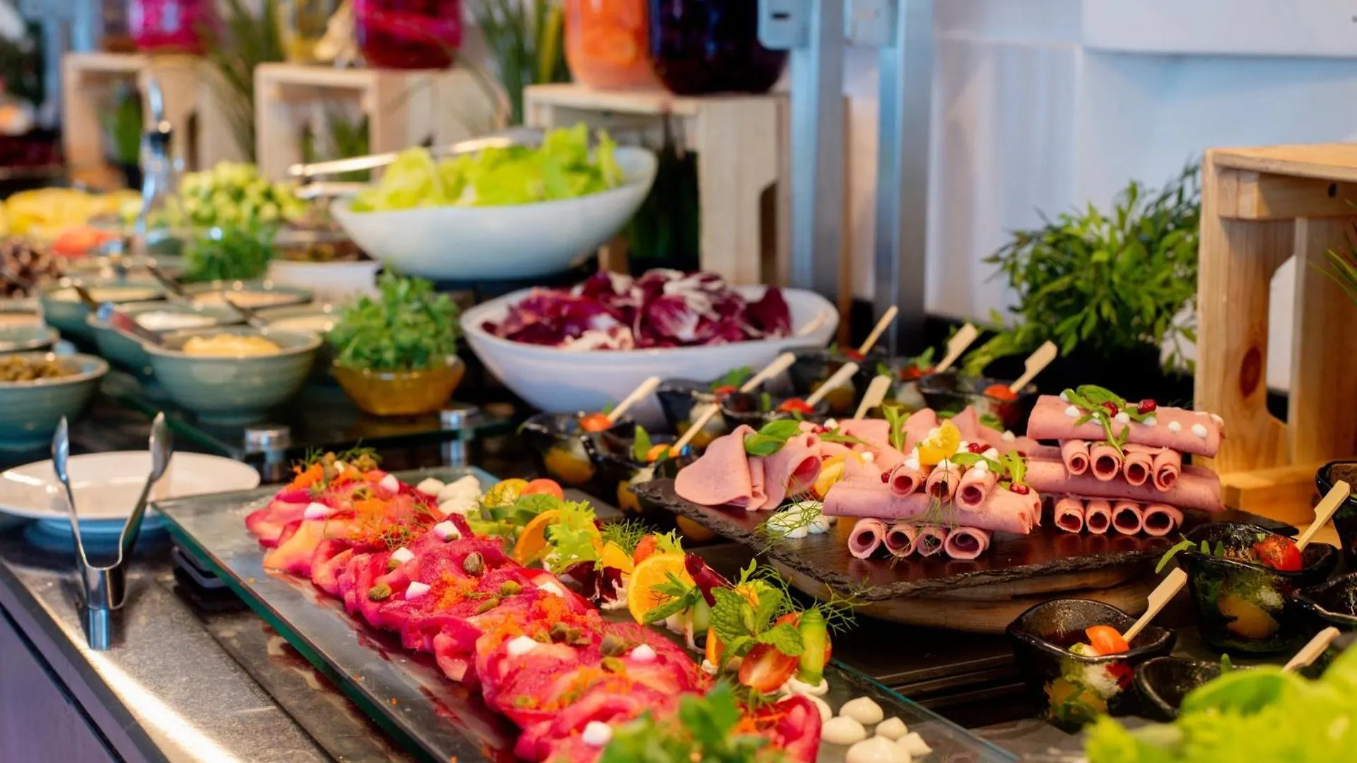 Hotel Holiday Inn Abu Dhabi By Ihg